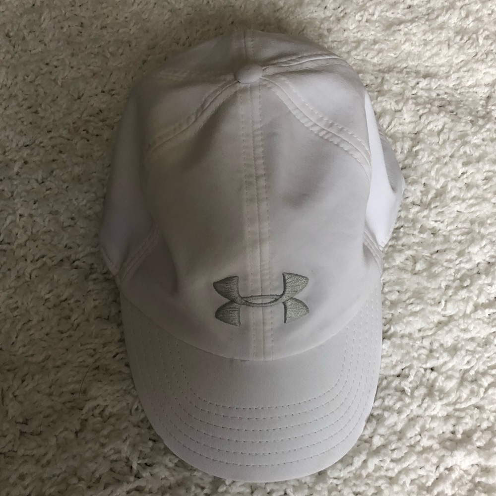 Under Armour hat!